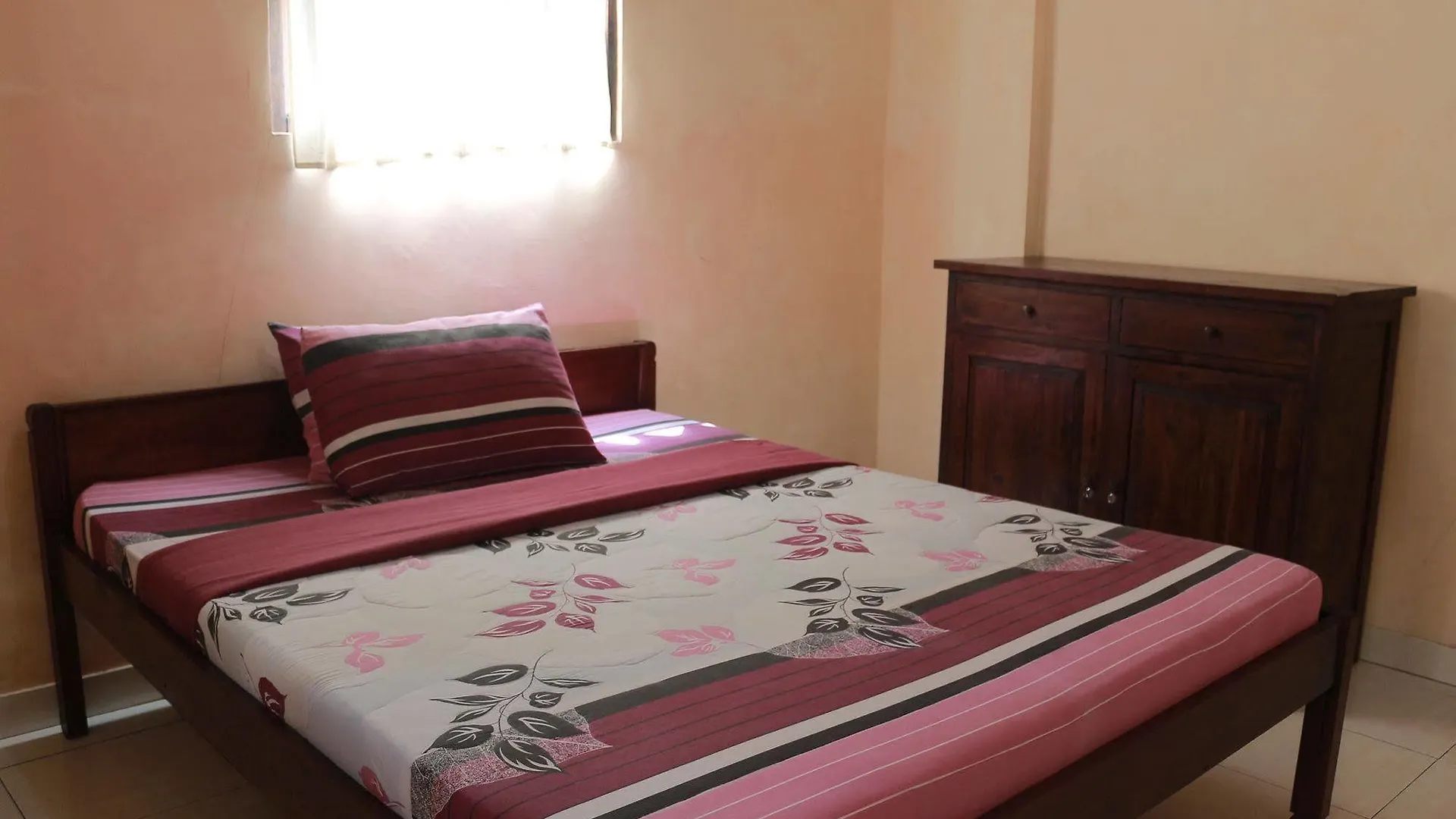 אובוד Citrus Tree B&B - Arik